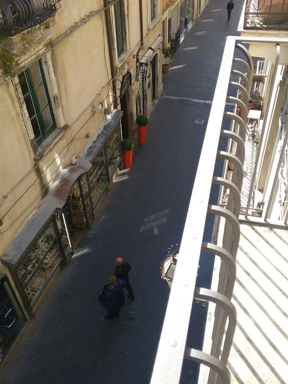 Rosa Thea Suite Ταορμίνα Εξωτερικό φωτογραφία